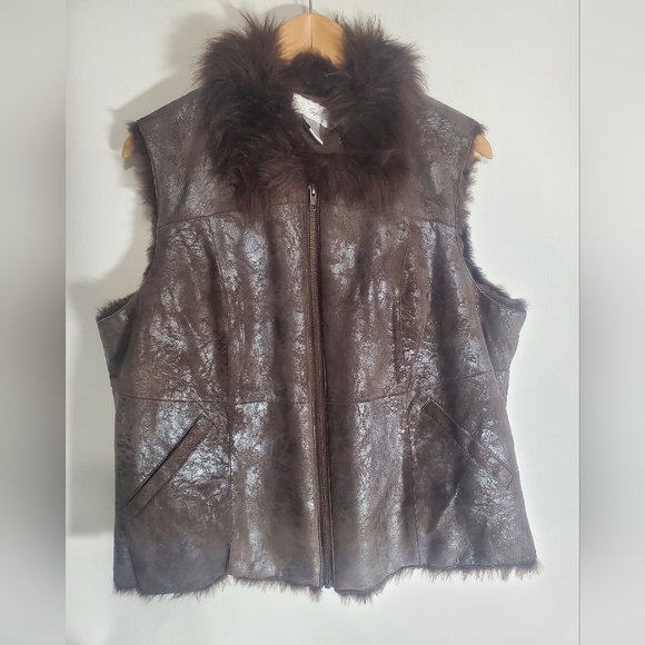 FREE SHIPPING Vintage Women's Vest Brown Suede Leather/Faux Fur  XL - Picture 1 of 8